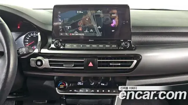 Kia Seltos 2022 — ფოტო 4/20
