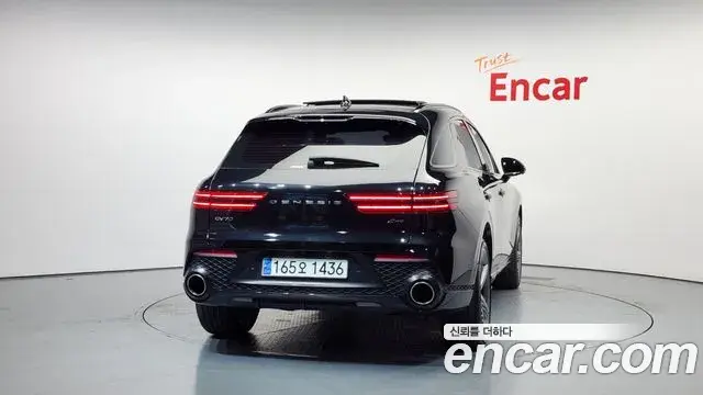 Genesis GV70 2023 — Photo 9/20