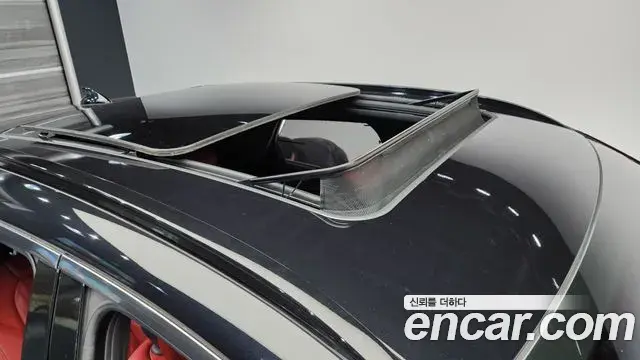 Genesis GV70 2023 — Photo 17/20