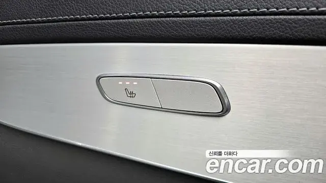 Mercedes-Benz GLC-Class 2021 — ფოტო 18/20