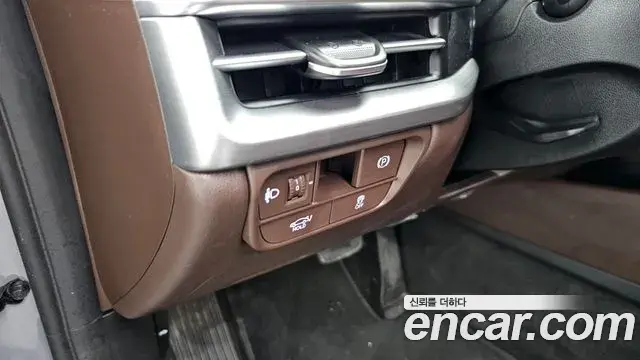Hyundai Grandeur Hybrid 2023 — Şəkil 7/20