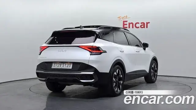 Kia Sportage 2021 — ფოტო 14/20