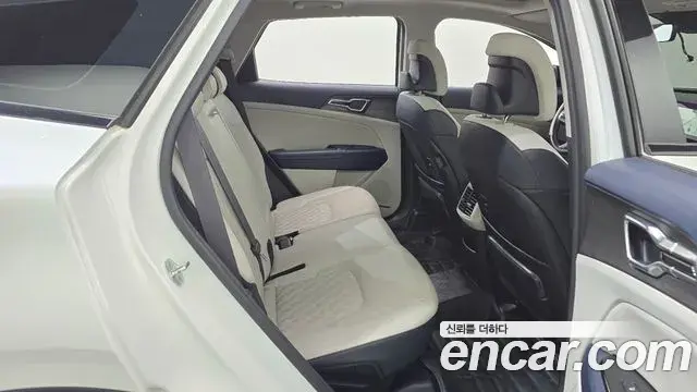 Kia Sportage 2021 — ფოტო 1/20