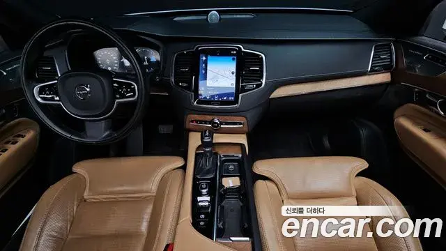 Volvo XC90 2018 — Şəkil 12/20