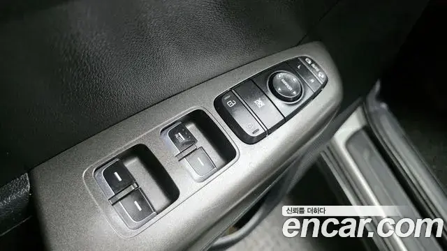 Kia Sportage The Bold 2020 — Фото 14/20