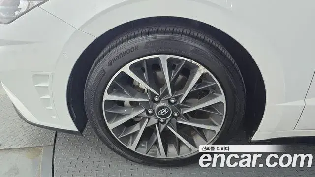 Hyundai Sonata Hybrid 2020 — Şəkil 13/20
