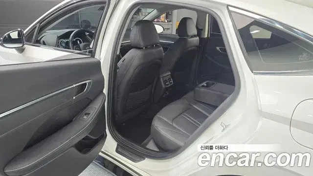 Hyundai Sonata Hybrid 2020 — Şəkil 8/20