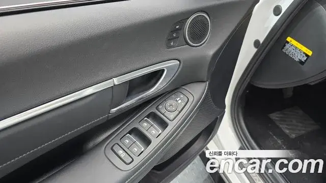 Hyundai Sonata Hybrid 2020 — Şəkil 19/20