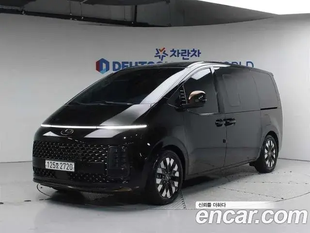 Hyundai Staria 2021 — ფოტო 1/19