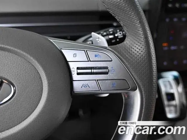 Hyundai Staria 2021 — ფოტო 6/19