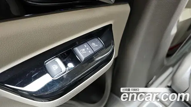 Kia Carnival 2021 — Şəkil 12/20
