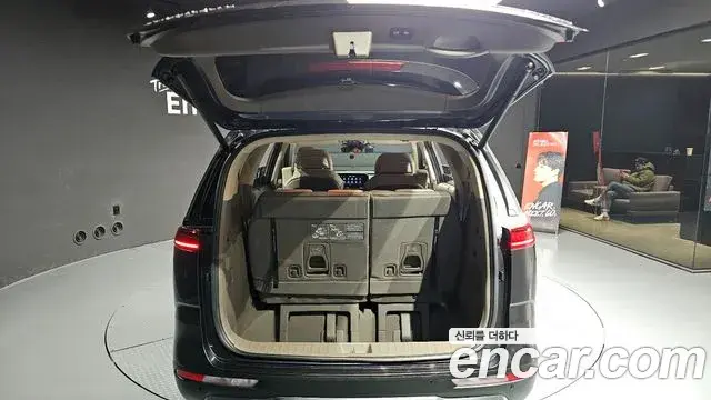 Kia Carnival 2021 — Şəkil 9/20
