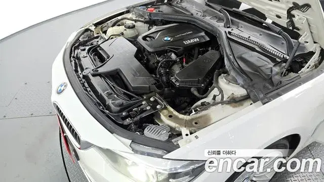 BMW 4 Series 2019 — Şəkil 12/20