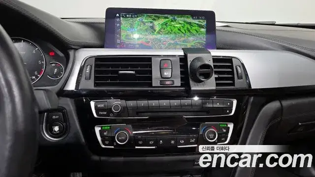 BMW 4 Series 2019 — Şəkil 13/20