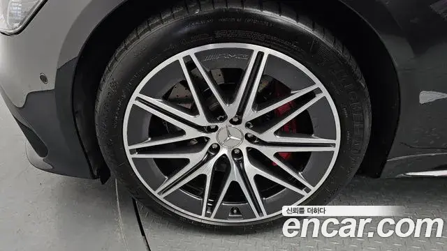Mercedes-Benz AMG GT 2022 — ფოტო 17/20