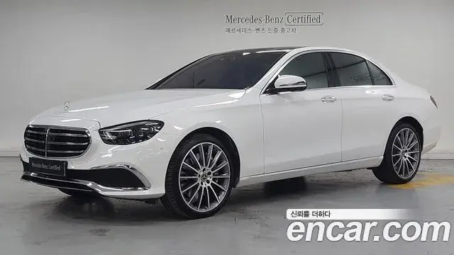 Mercedes-Benz E-Class 2022 — ფოტო 2/20