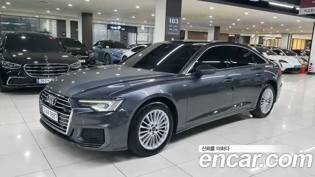 Audi A6 2021 — ფოტო 16/19
