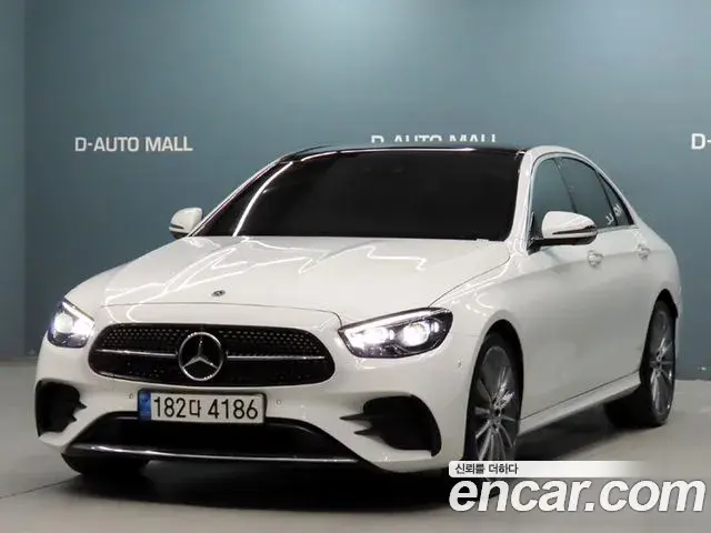 Mercedes-Benz E-Class 2022 — ფოტო 1/20