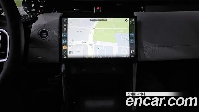 Land Rover Discovery Sport 2025 — Фото 14/20