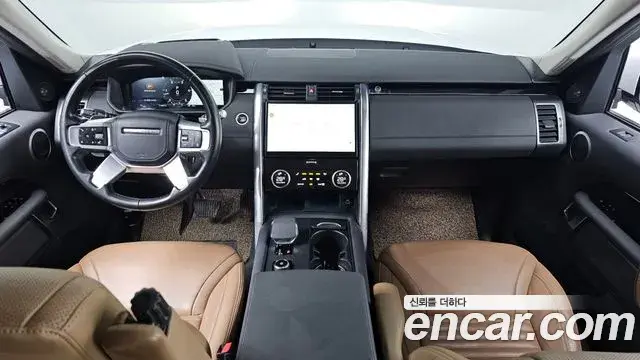 Land Rover Discovery 5 2022 — ფოტო 18/20