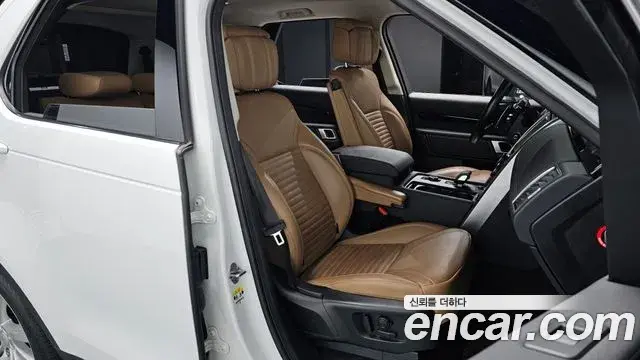 Land Rover Discovery 5 2022 — ფოტო 11/20