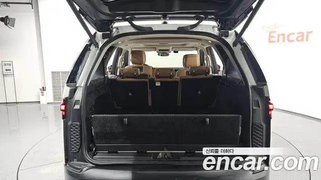 Land Rover Discovery 5 2022 — ფოტო 17/20