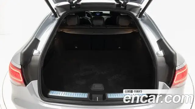 Mercedes-Benz GLC-Class 2023 — ფოტო 17/20