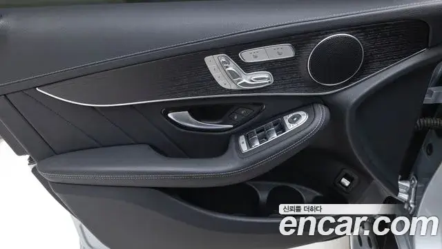 Mercedes-Benz GLC-Class 2023 — ფოტო 4/20