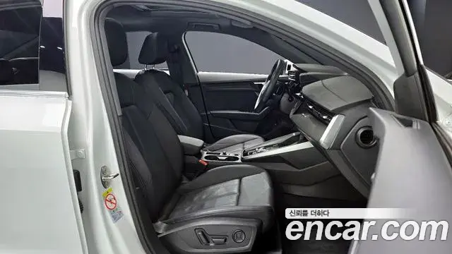 Audi A3 2022 — Photo 13/20