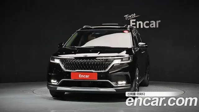 Kia Carnival 2021 — Фото 3/20
