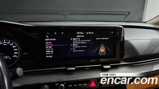 Kia Carnival 2021 — Фото 15/20