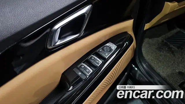 Kia Carnival 2021 — Фото 20/20