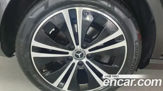 Mercedes-Benz E-Class 2020 — Şəkil 8/17
