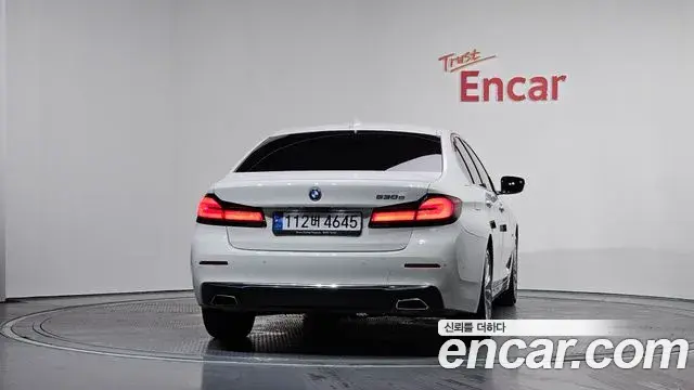 BMW 5 Series 2022 — ფოტო 20/20
