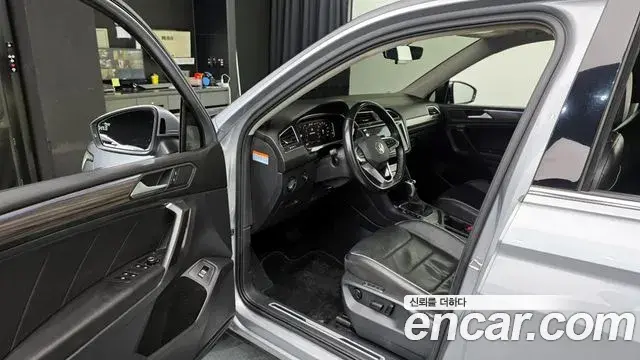 Volkswagen Tiguan Allspace 2022 — Photo 6/20