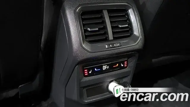 Volkswagen Tiguan Allspace 2022 — Photo 9/20