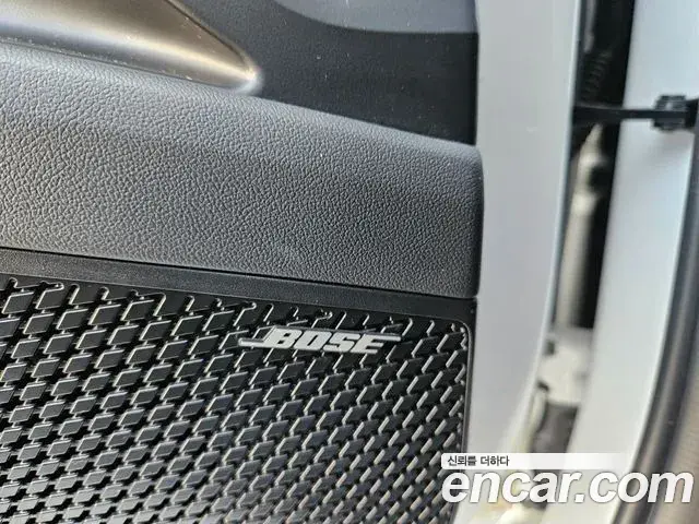 Hyundai The New Avante Hybrid 2022 — ფოტო 19/20
