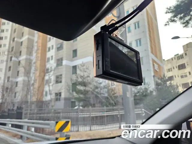 Hyundai The New Avante Hybrid 2022 — ფოტო 16/20
