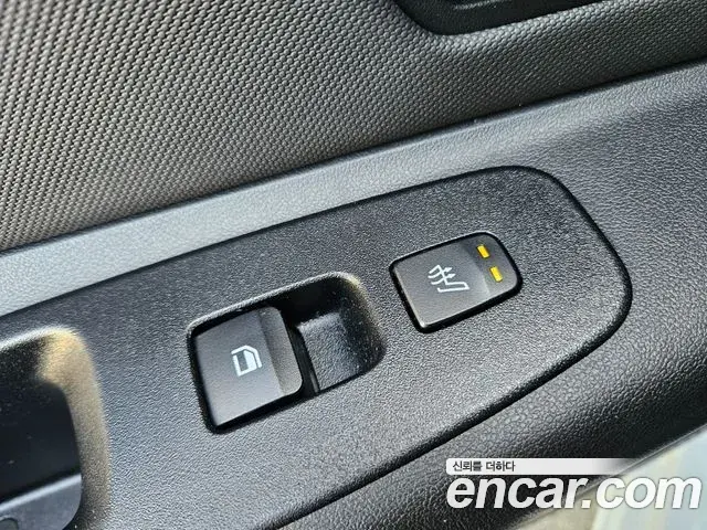 Hyundai The New Avante Hybrid 2022 — ფოტო 17/20