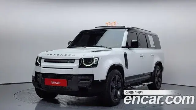 Land Rover Defender 2023 — Photo 14/20