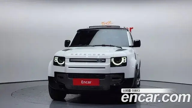 Land Rover Defender 2023 — Photo 11/20