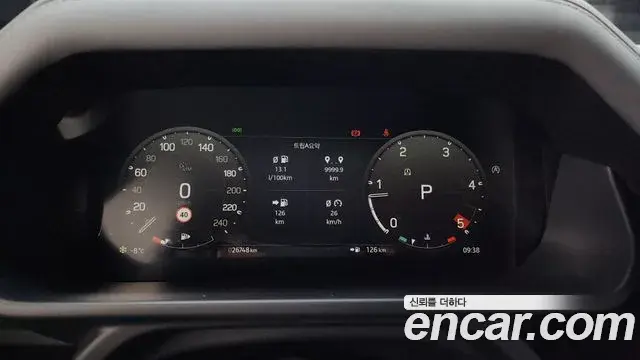 Land Rover Defender 2023 — Photo 12/20