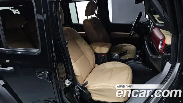 Jeep Wrangler 2020 — Photo 5/20