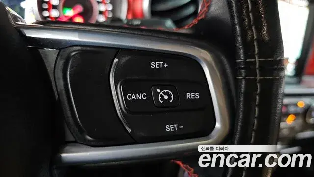 Jeep Wrangler 2020 — Photo 10/20