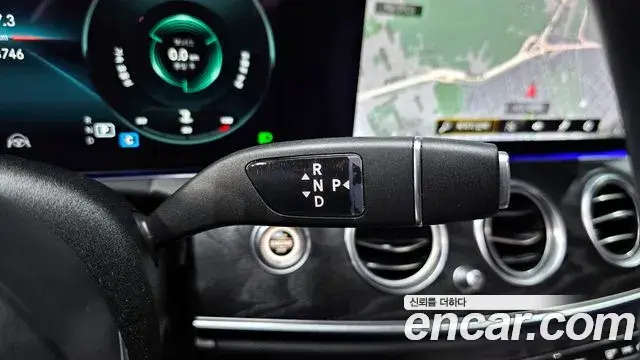 Mercedes-Benz E-Class 2020 — Şəkil 18/20