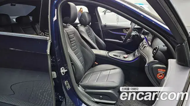 Mercedes-Benz E-Class 2020 — Şəkil 16/20