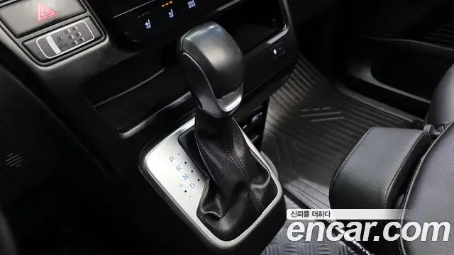 Hyundai Staria 2021 — Şəkil 20/20