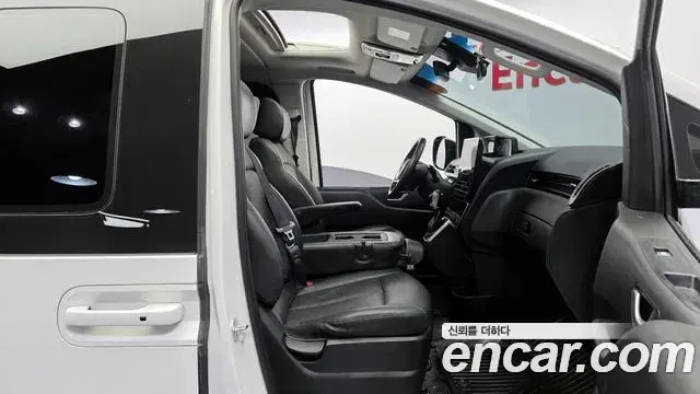 Hyundai Staria 2021 — Şəkil 19/20