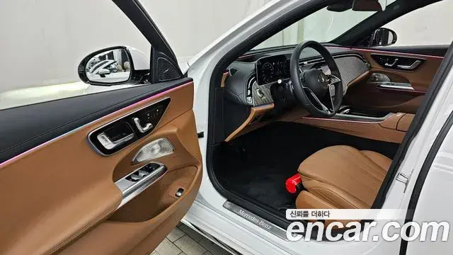 Mercedes-Benz E-Class 2025 — Şəkil 19/20