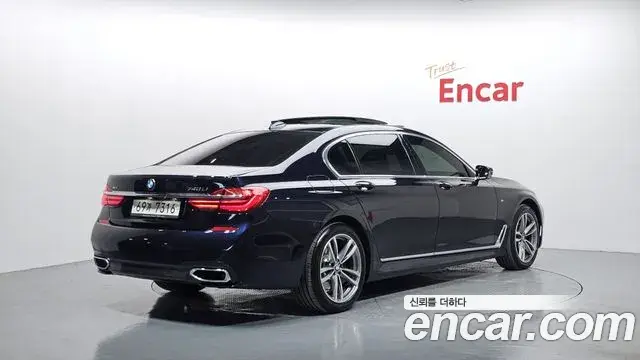 BMW 7 Series 2018 — Photo 6/20